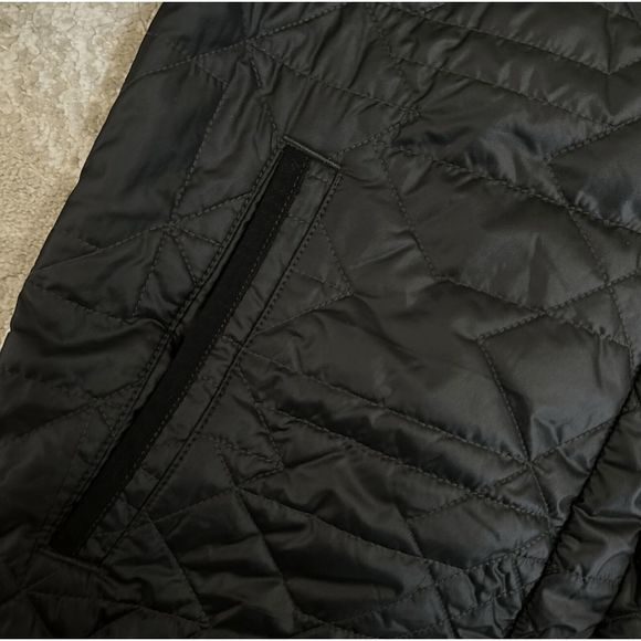 NEW Womens Medium NIKE Sportswear Quilted Primaloft Jacket Coat Black 854747-010 - Picture 12 of 12